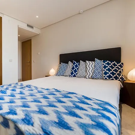 Atico De 4b/4d Mimosas De Banus Marbella