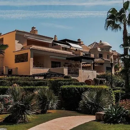 Atico De 4b/4d Mimosas De Banus Daire *